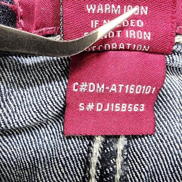 NEW D'mode Jeans Womens 11 Juniors Blue Mid Rise Straight Leg Flap Pockets Bling - Picture 11 of 16